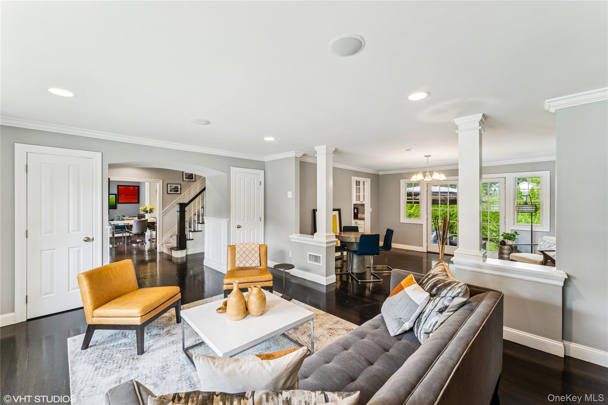 #14 photo, 15 Flamingo Road, नासाउ काउंटी East Hills , NY 11576