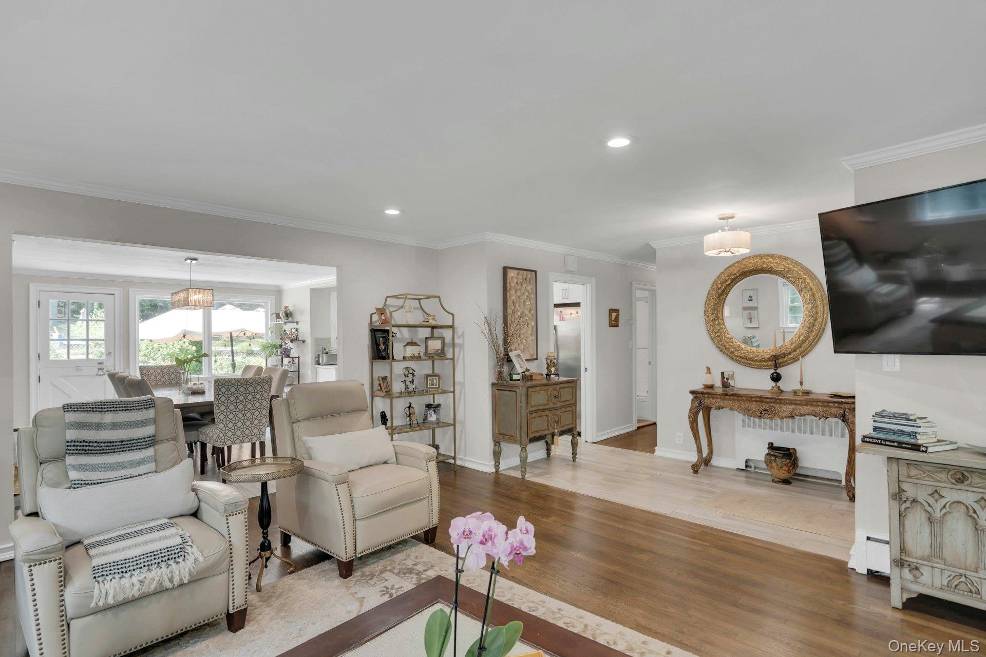 #10 photo, 169 Dix Hills Road, Dix Hills , NY 11746