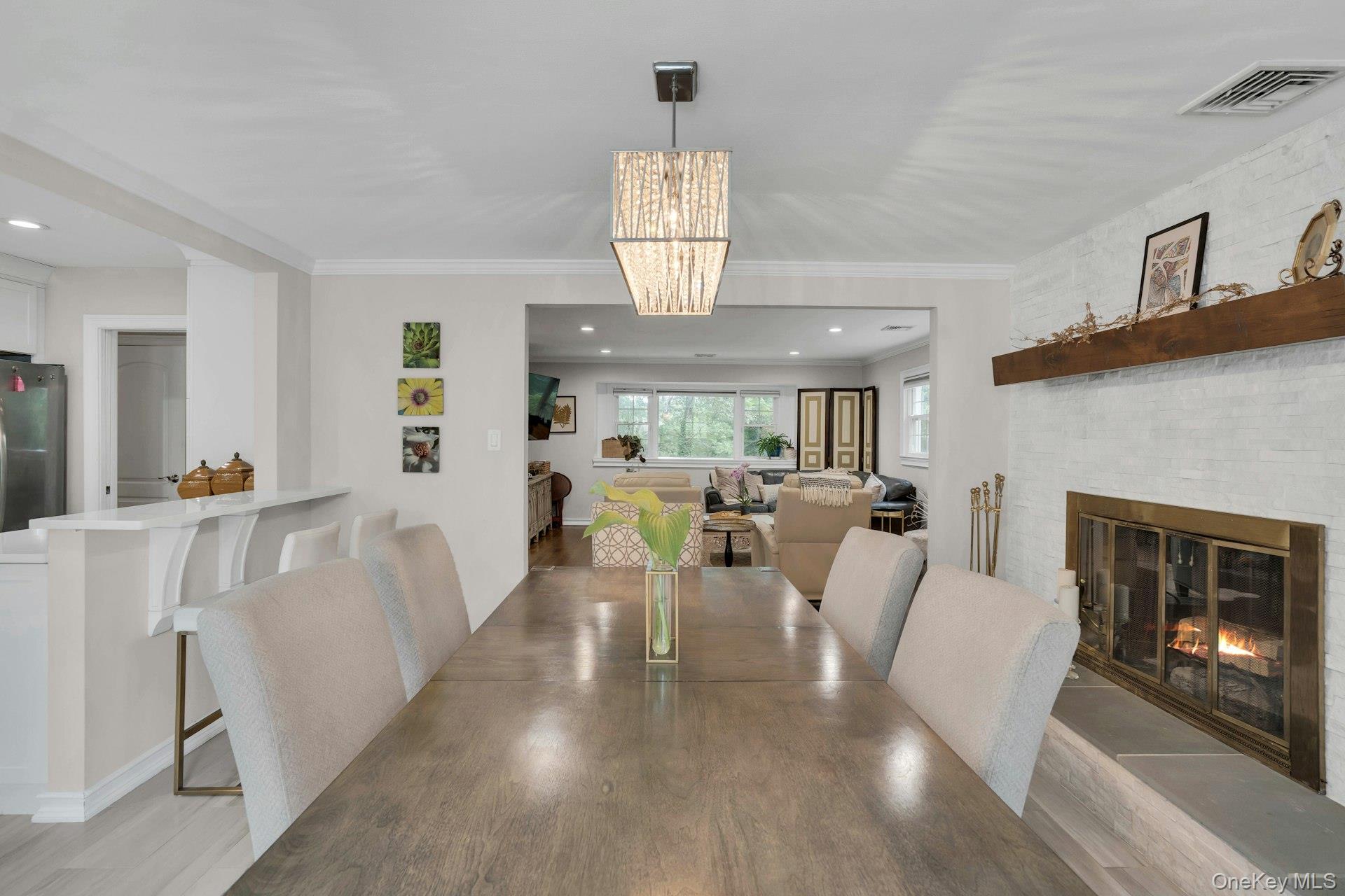 #15 photo, 169 Dix Hills Road, Dix Hills , NY 11746