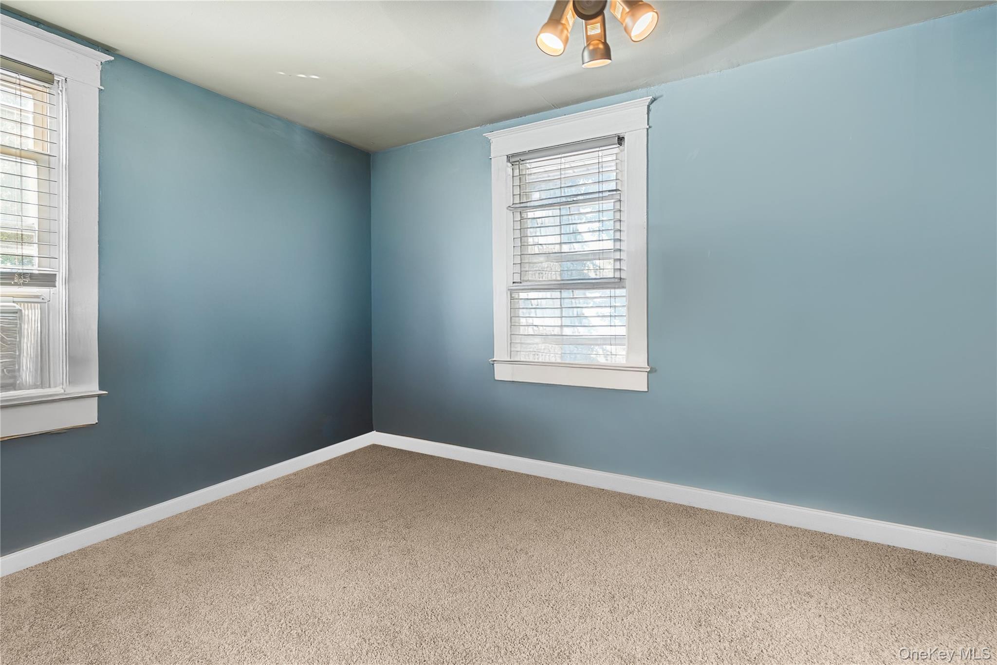 #13 photo, 197 S 4th Street, Lindenhurst , NY 11757