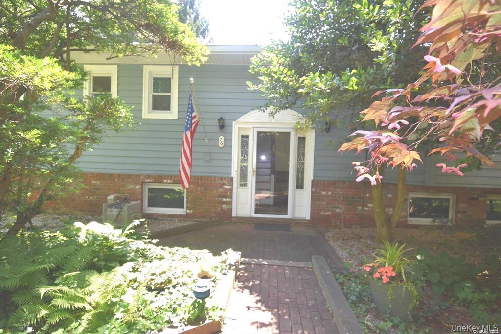 #1 photo, 76 E Rogues Path, Huntington Station , NY 11746