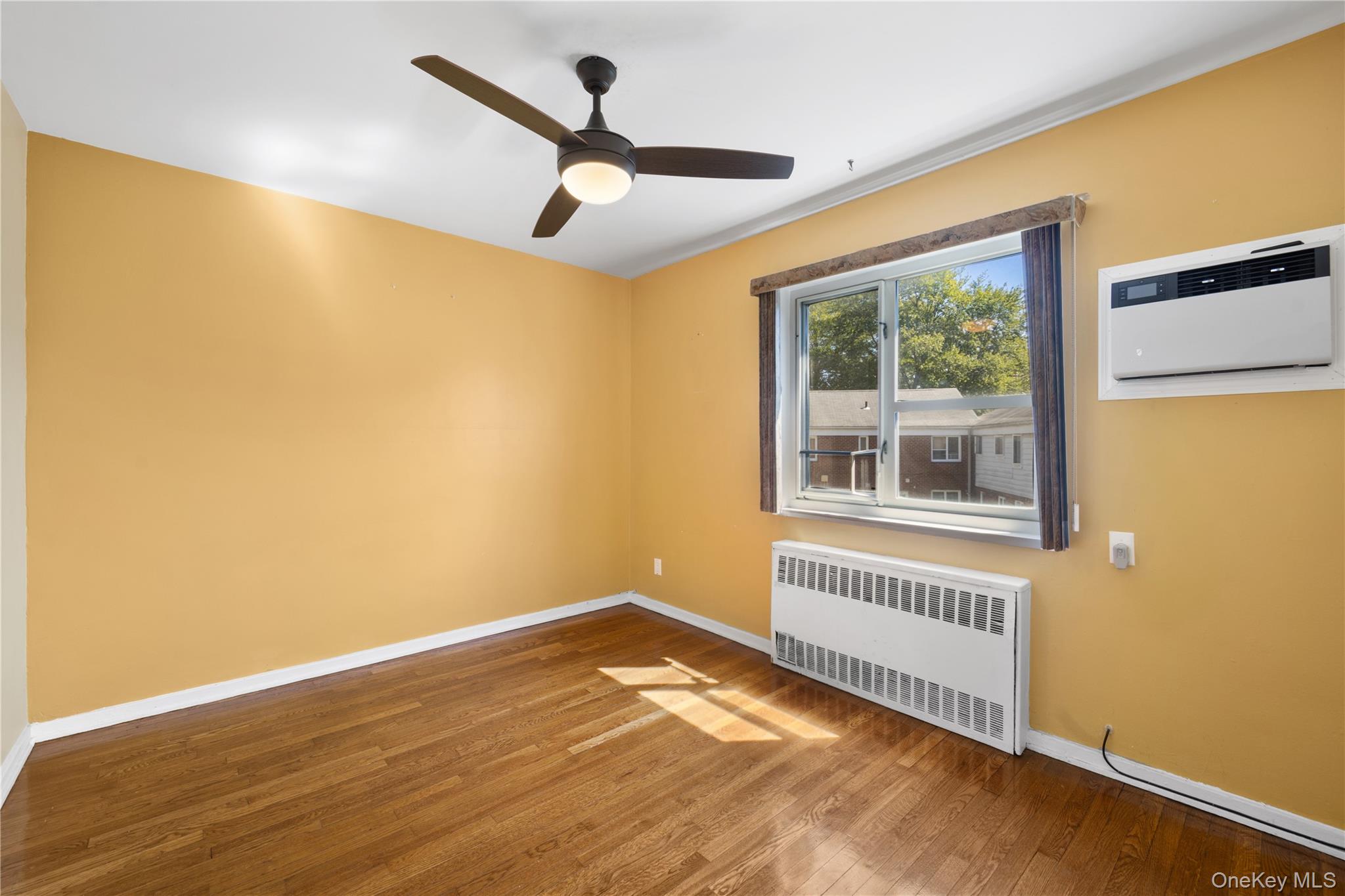 #8 photo, 227-16 Hillside Avenue, Queens Village , NY 11427