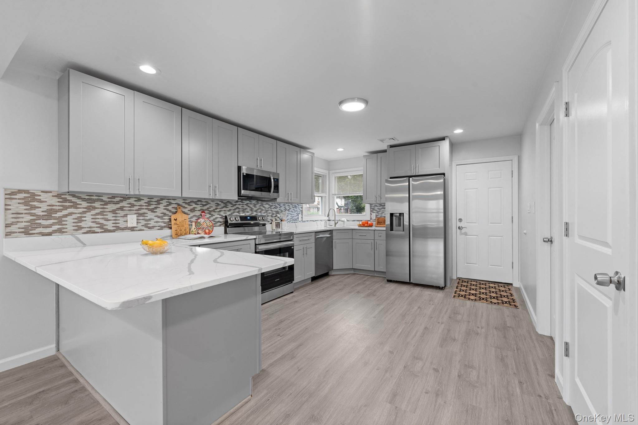 #9 photo, 549 Emerson Avenue, Baldwin , NY 11510