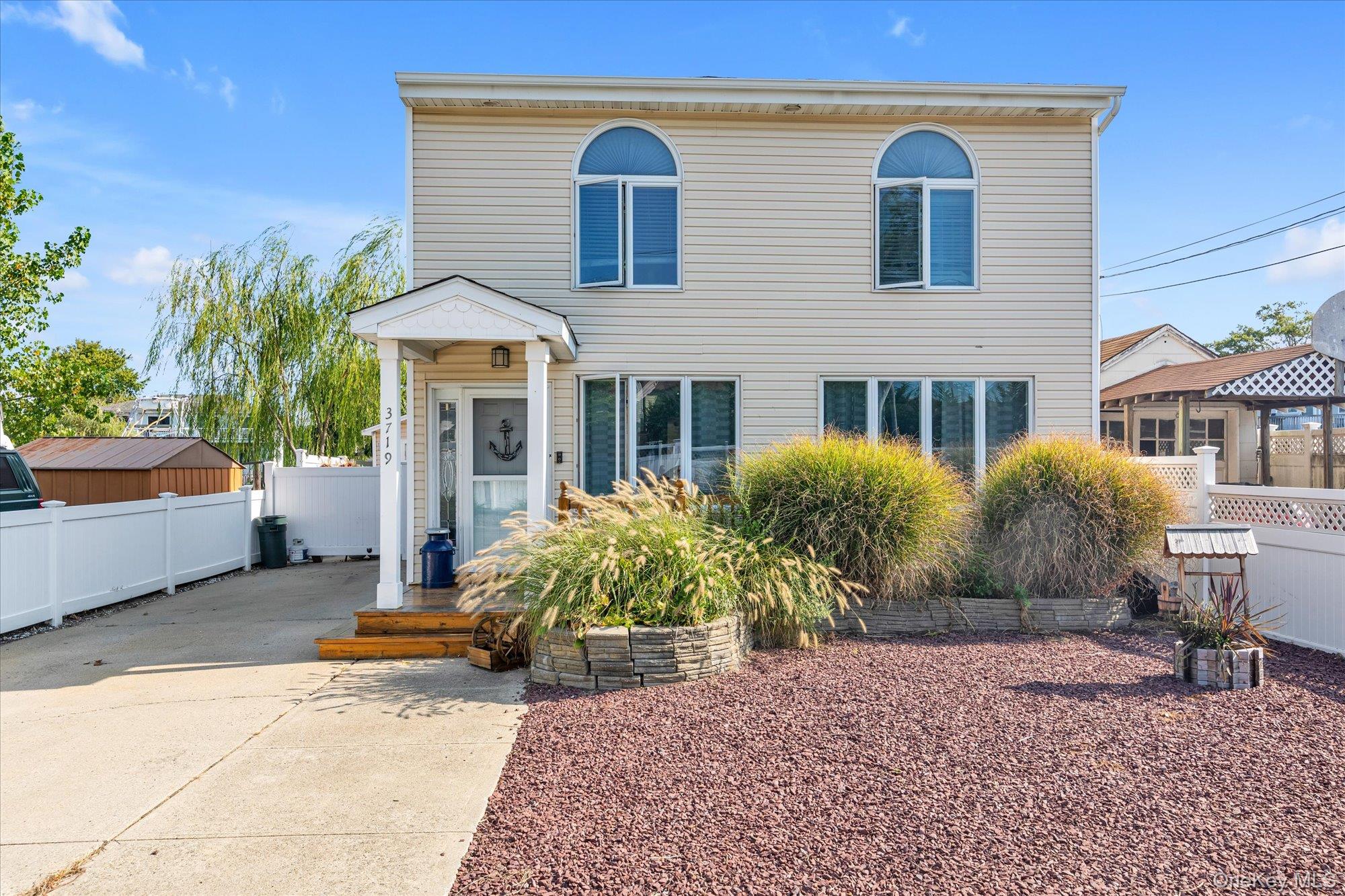 #1 photo, 3719 Terrapin Place, 长岛 Seaford , NY 11783