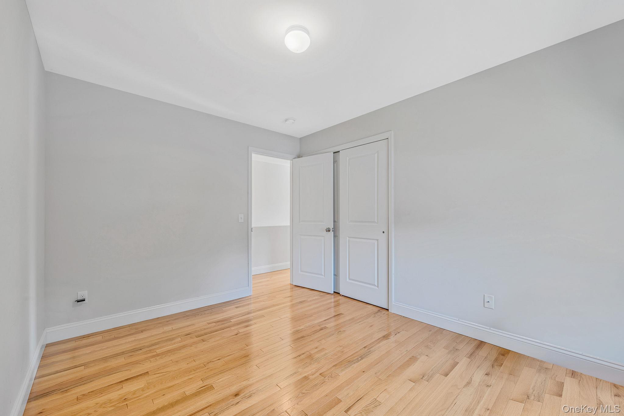 #19 photo, 164 Chestnut Street, Mount Sinai , NY 11766