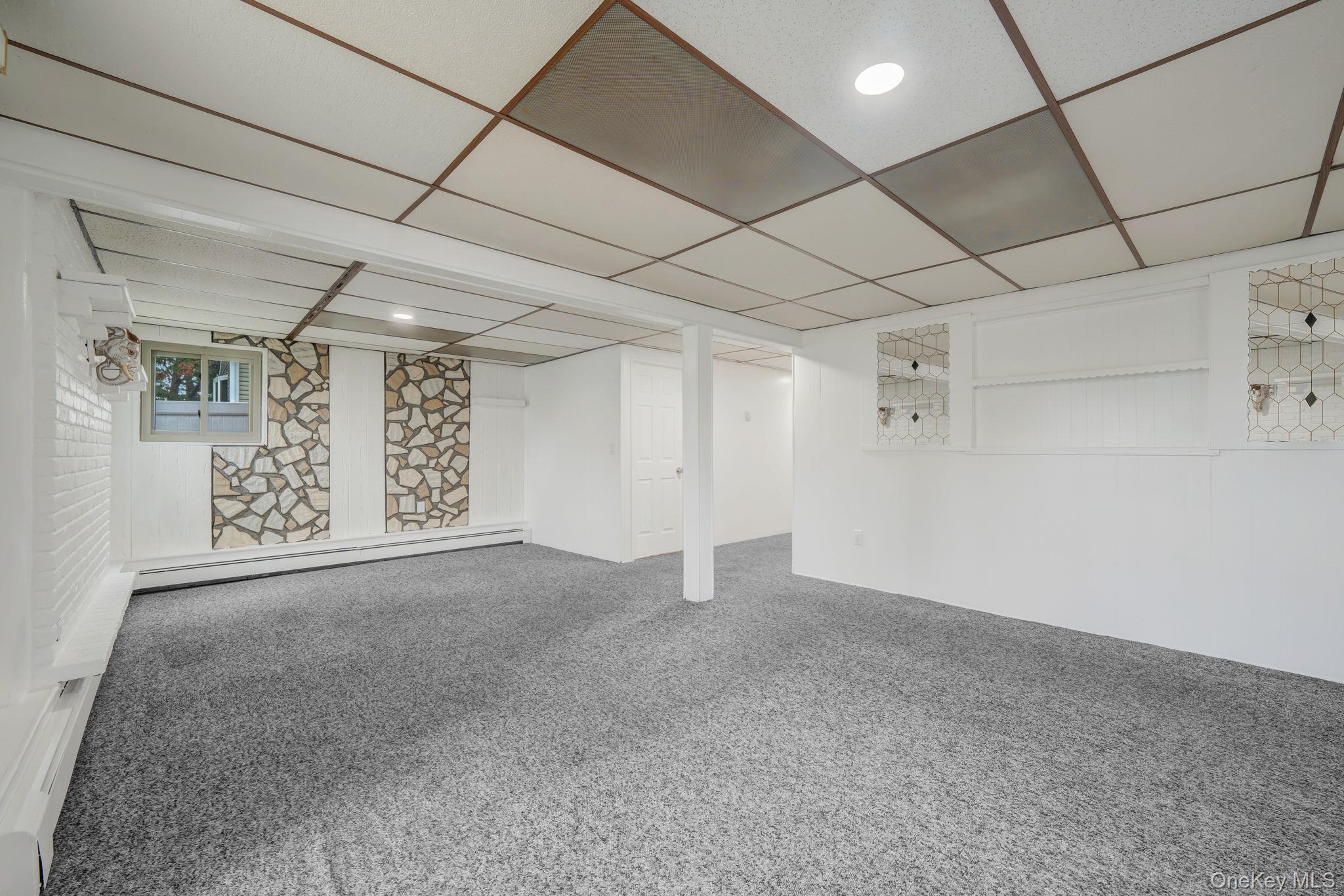 #20 photo, 813 Windmill Avenue, West Babylon , NY 11704