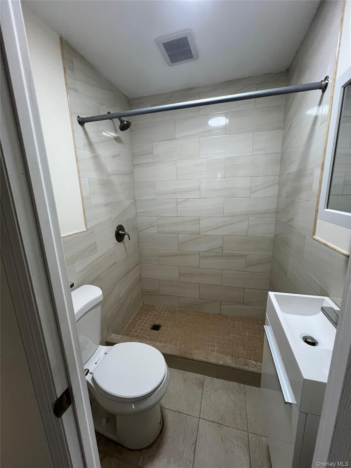 #13 photo, 12301 82nd Road, クイーンズ区 Kew Gardens , NY 11415