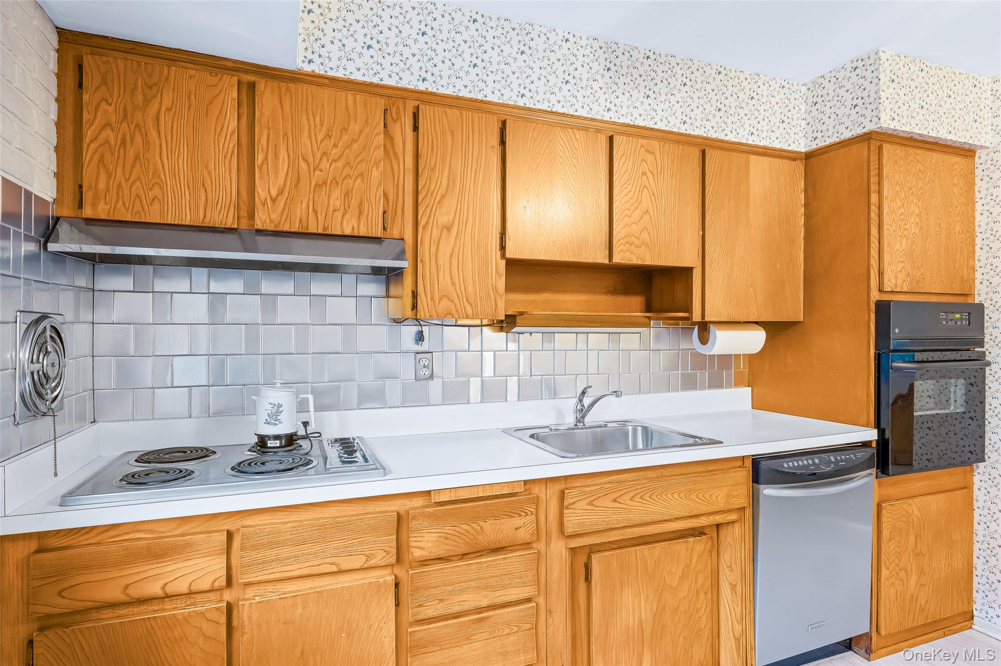 #12 photo, 2393 Elk Court, North Bellmore , NY 11710