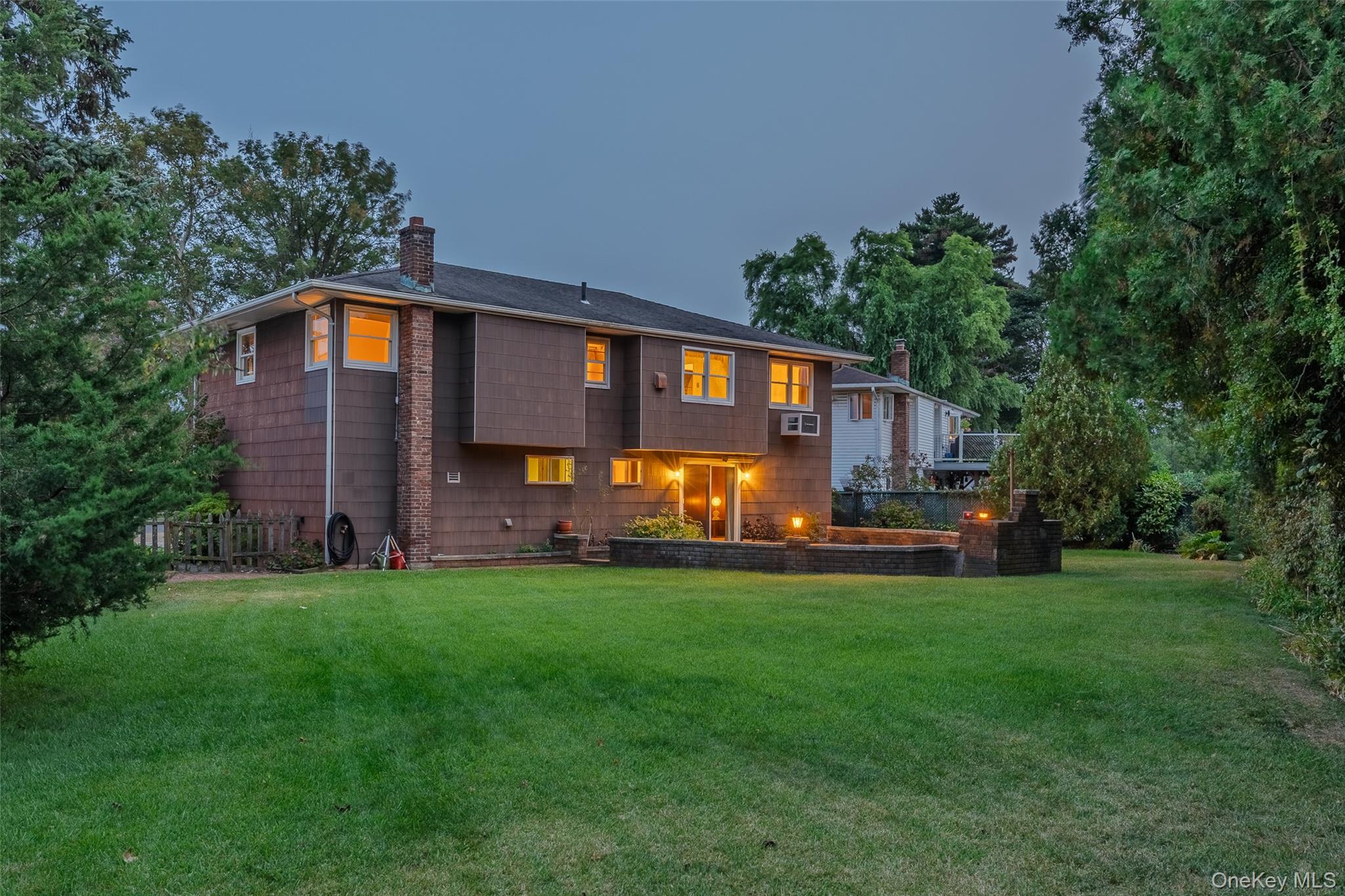 #5 photo, 2393 Elk Court, North Bellmore , NY 11710