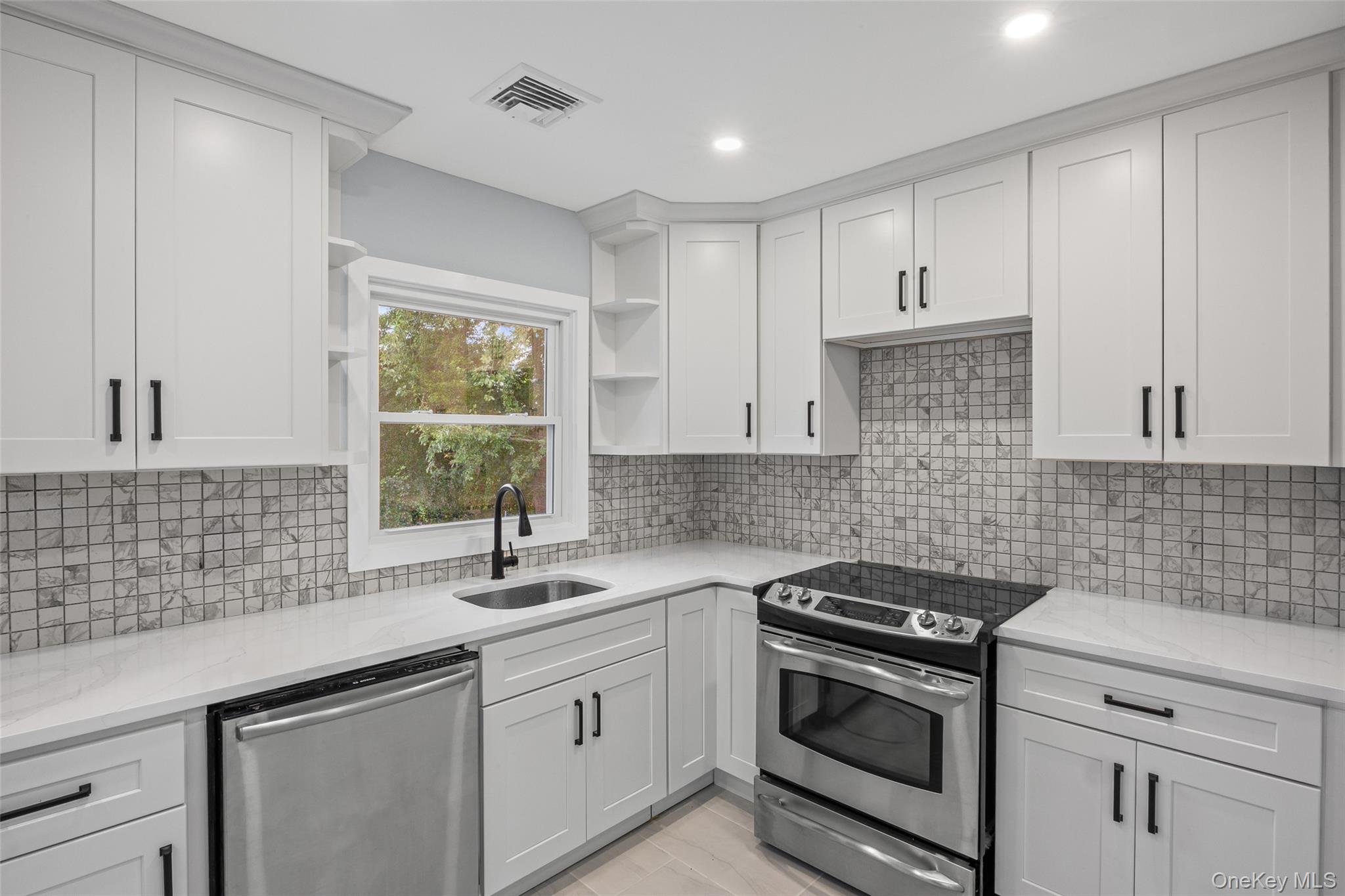 #6 photo, 2100 Beverly Way, Merrick , NY 11566