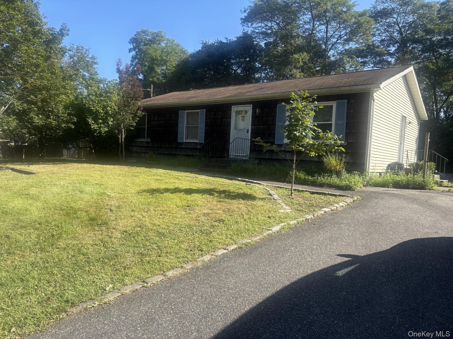 #1 photo, 77 Diana Drive, 東長島 Mastic Beach , NY 11951