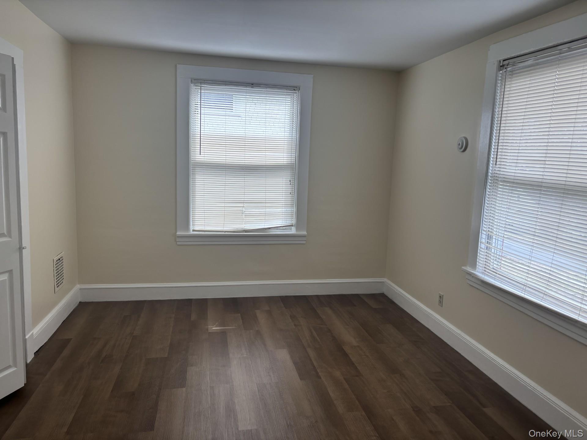 #4 photo, 9 Myrtle Street, White Plains , NY 10606