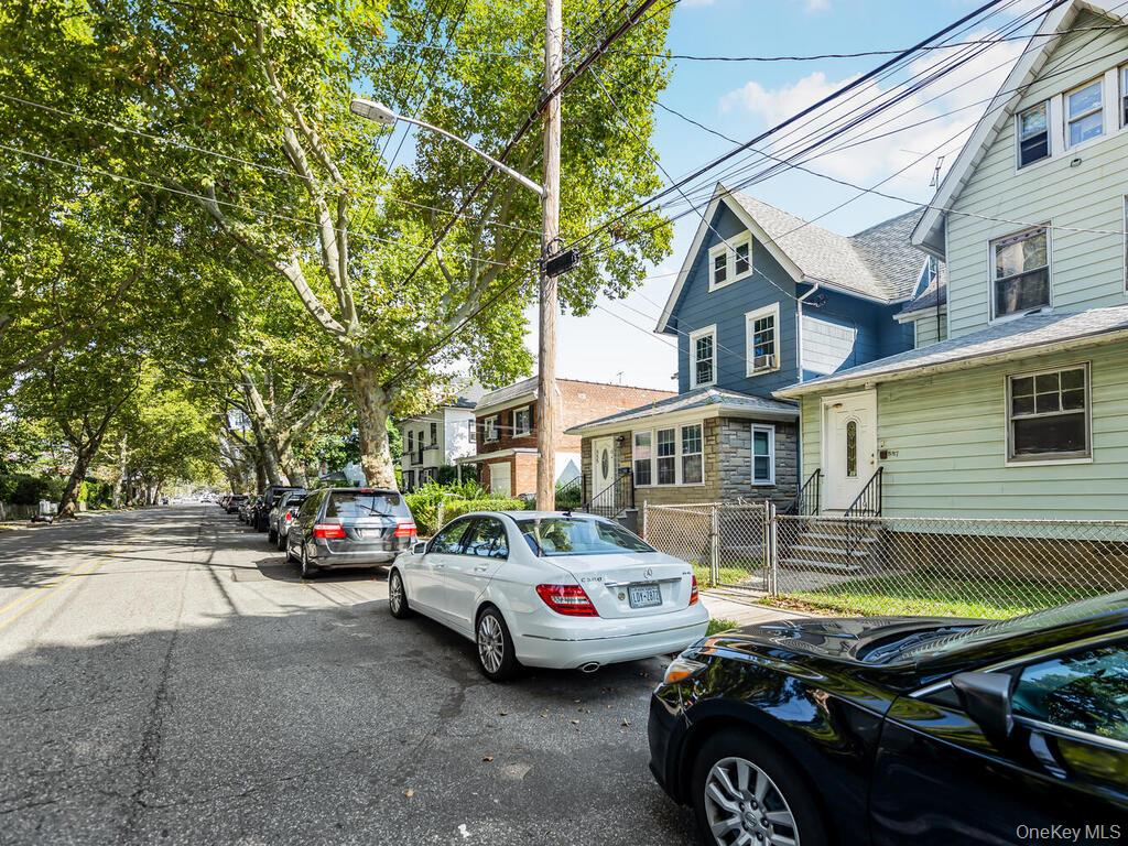 #18 photo, 557 S 5th Avenue, Mount Vernon , NY 10550