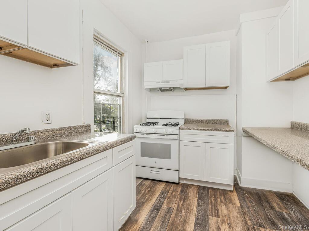 #3 photo, 557 S 5th Avenue, Mount Vernon , NY 10550