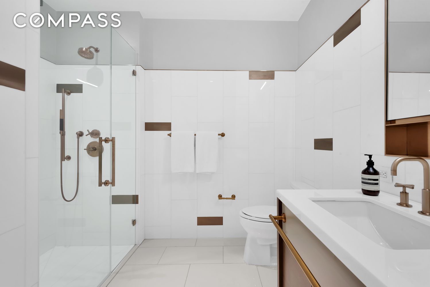 #15 photo, 305 E 51st Street, Midtown East , NY 10022