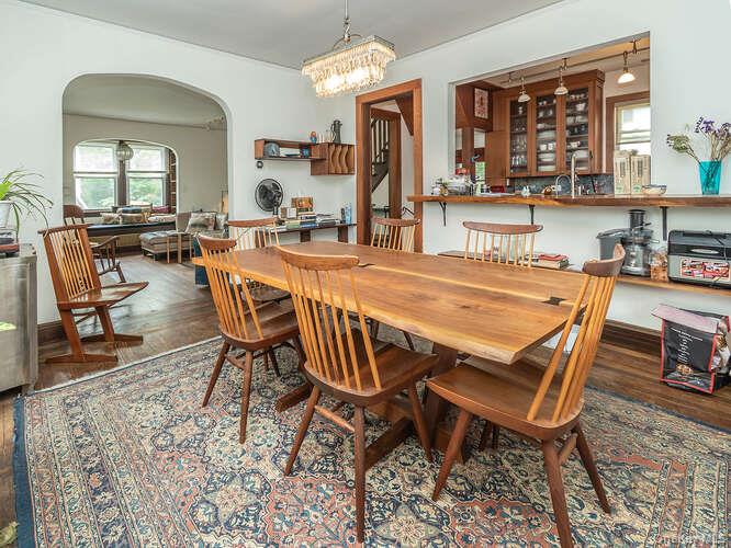 #10 photo, 6 4th Road, Great Neck , NY 11021