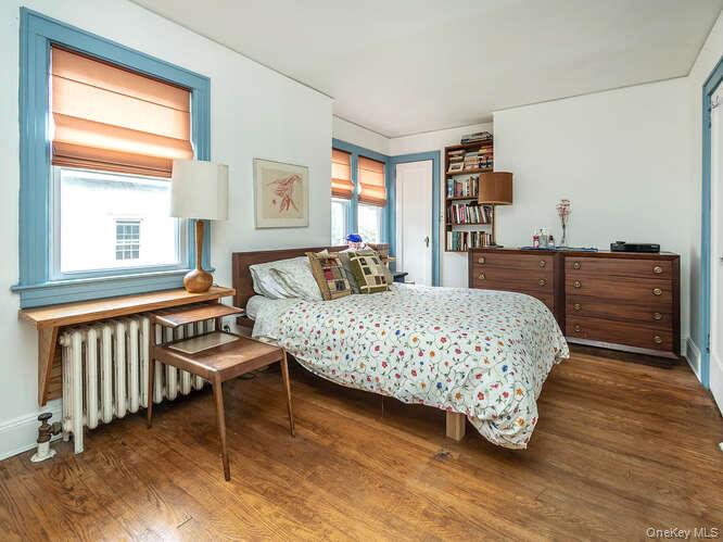 #16 photo, 6 4th Road, Great Neck , NY 11021