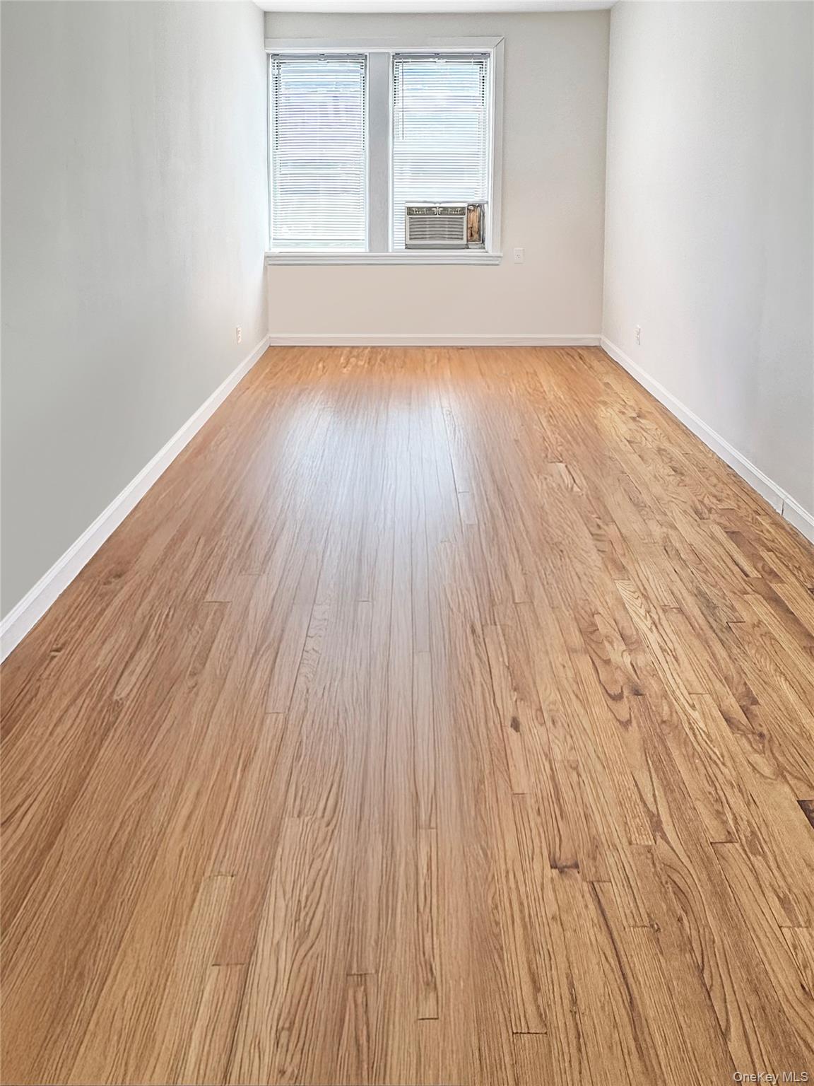 #5 photo, 2809 Ditmars Boulevard, Astoria , NY 11105