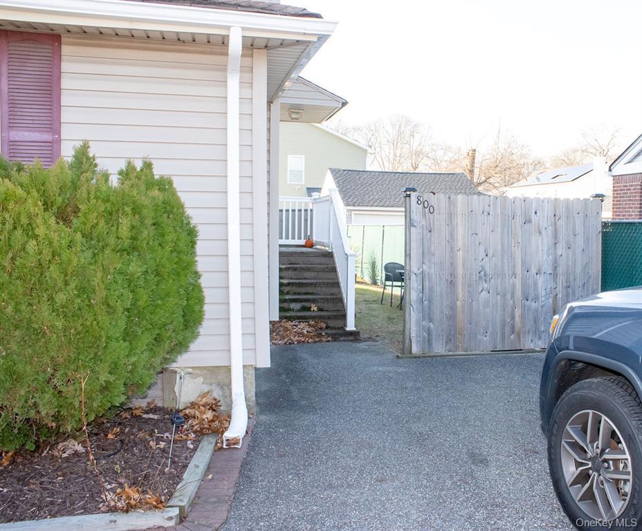 #2 photo, 800 Deer Park Avenue, North Babylon , NY 11703