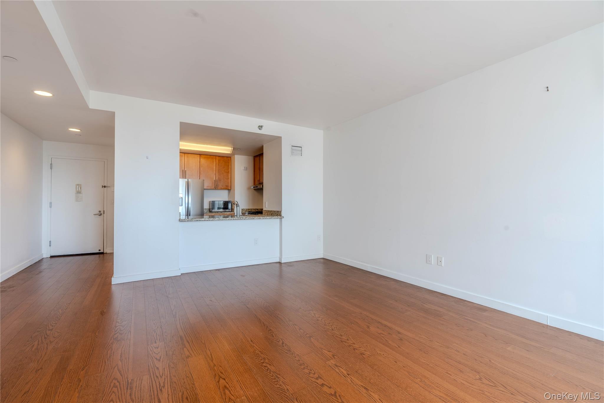 #14 photo, 40-26 college point blvd, Flushing , NY 11354