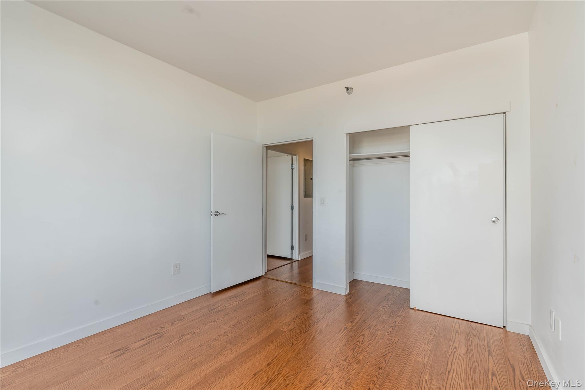 #20 photo, 40-26 college point blvd, Flushing , NY 11354