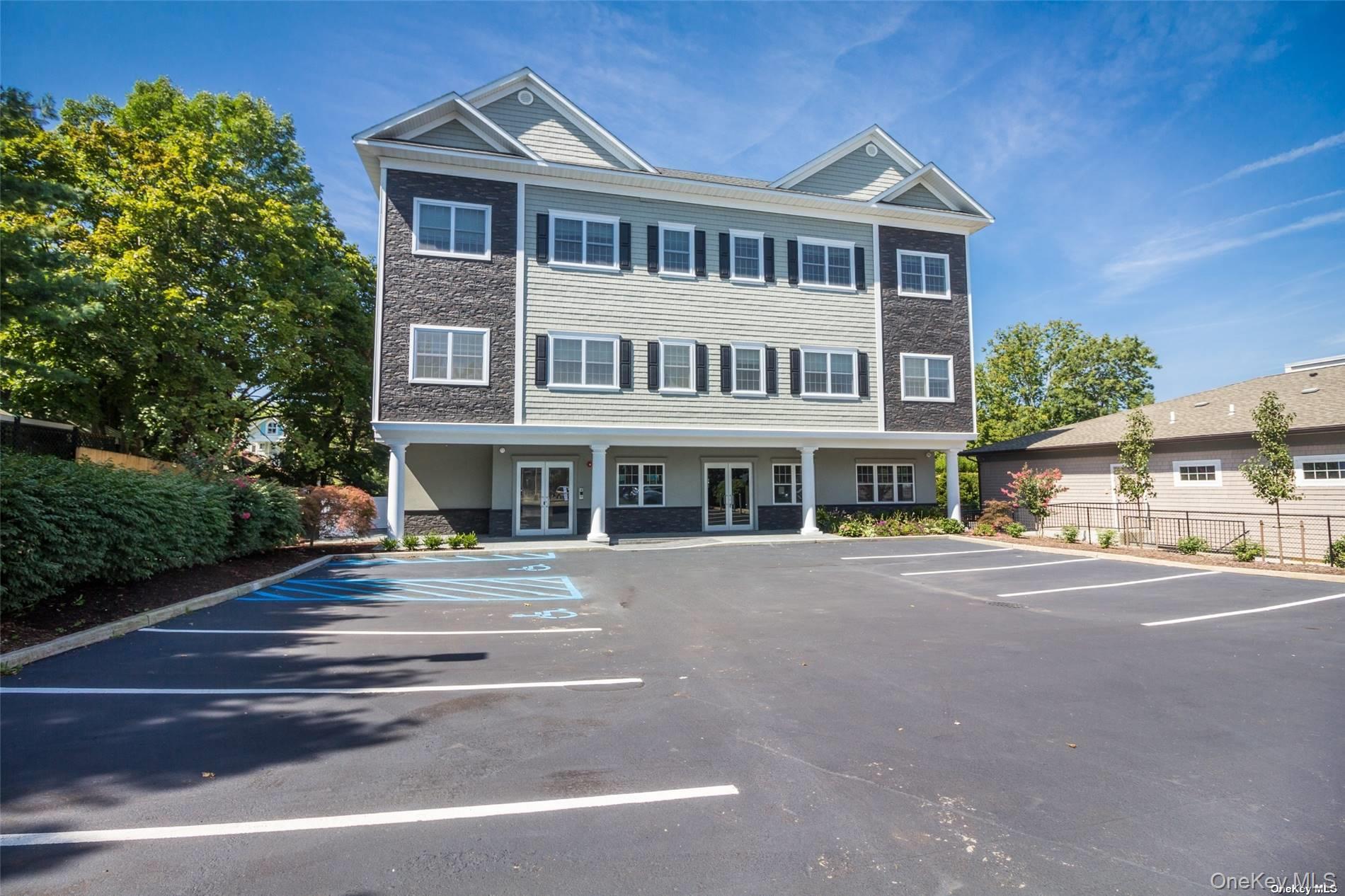 #1 photo, 41 Green Street, Huntington , NY 11743