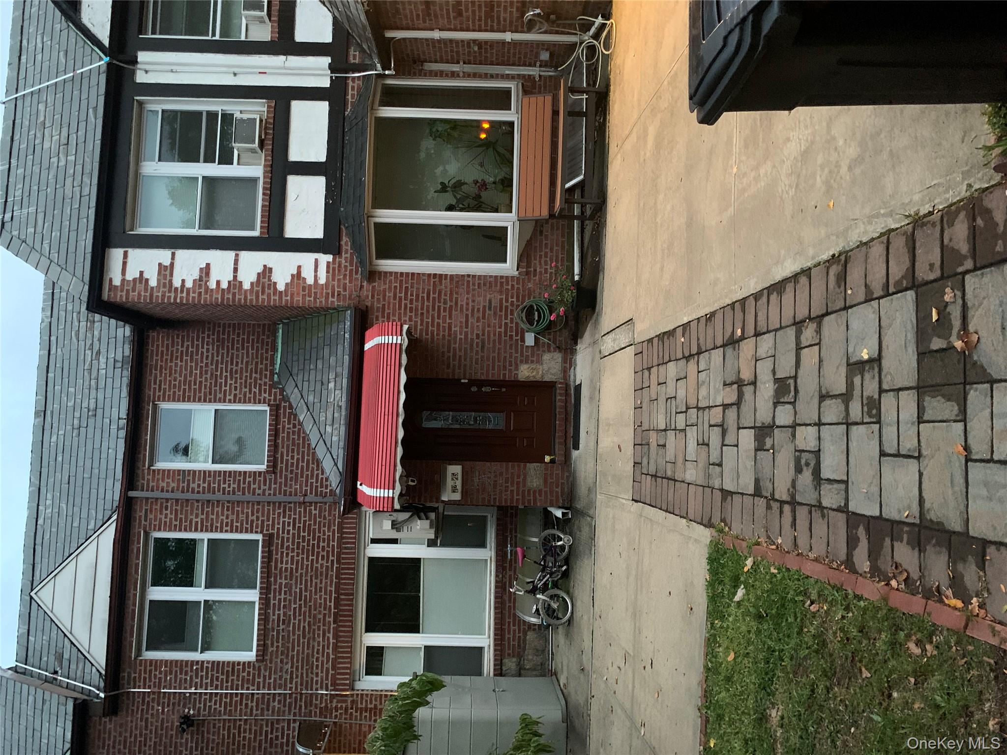 #1 photo, 7285 YELLOWSTONE BLVD, Forest Hills , NY 11375