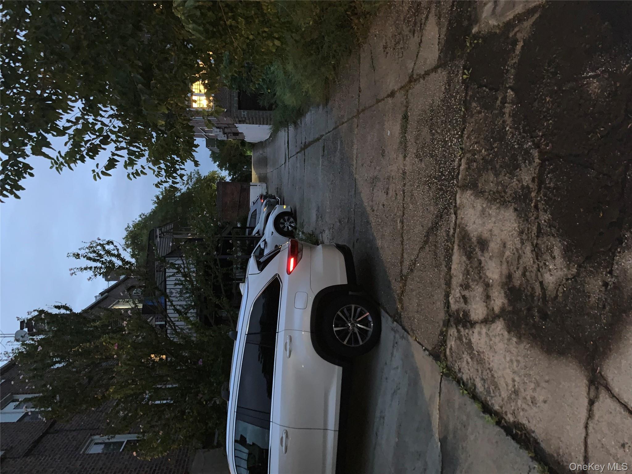 #3 photo, 7285 YELLOWSTONE BLVD, Forest Hills , NY 11375