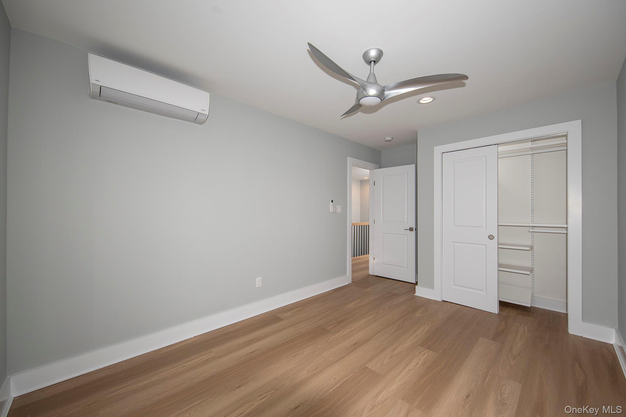 #8 photo, 1 Wallace Court, ナッソー郡 Valley Stream , NY 11580