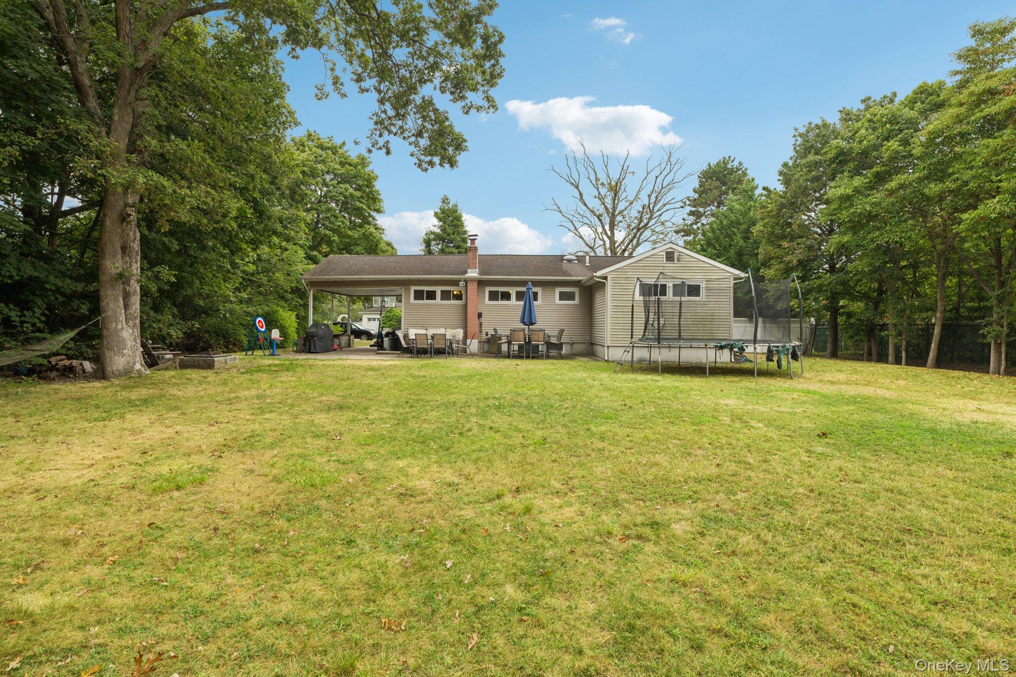 #18 photo, 111 Berry Street, Lindenhurst , NY 11757