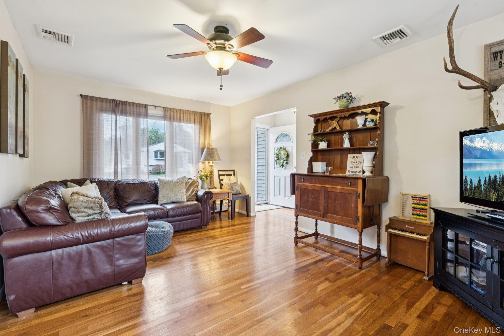 #3 photo, 111 Berry Street, Lindenhurst , NY 11757