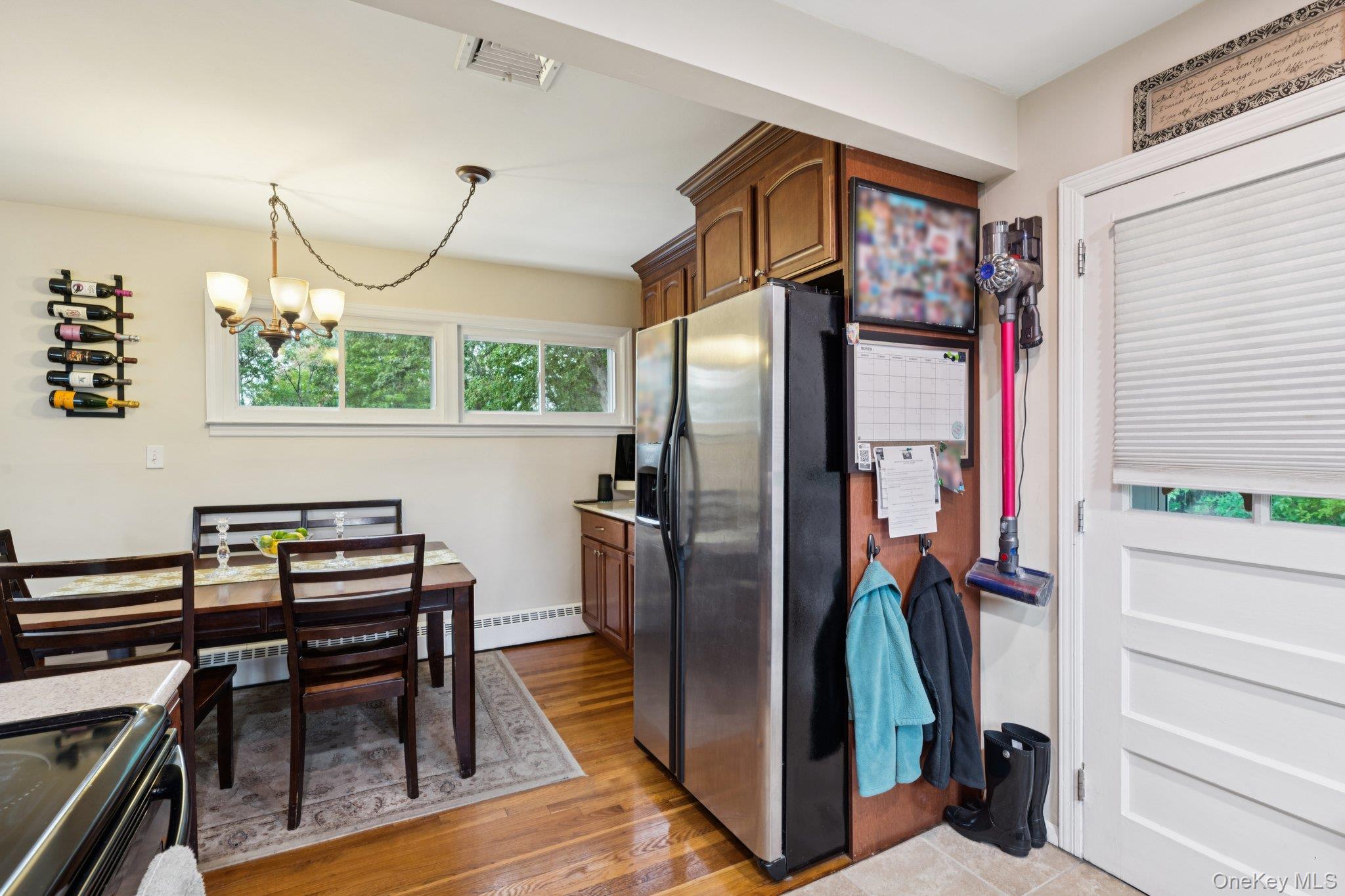 #8 photo, 111 Berry Street, Lindenhurst , NY 11757