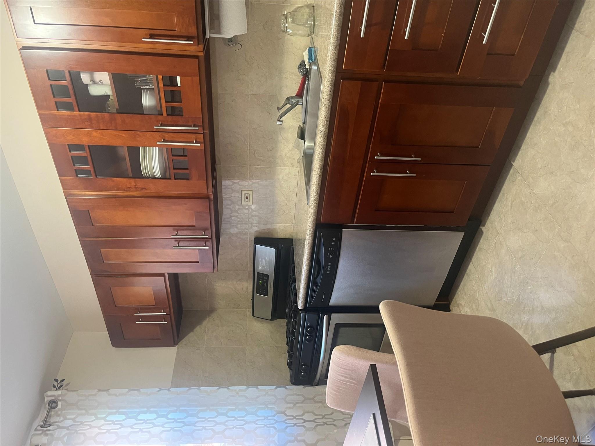 #4 photo, 139-15 83rd Avenue, クイーンズ区 Briarwood , NY 11435