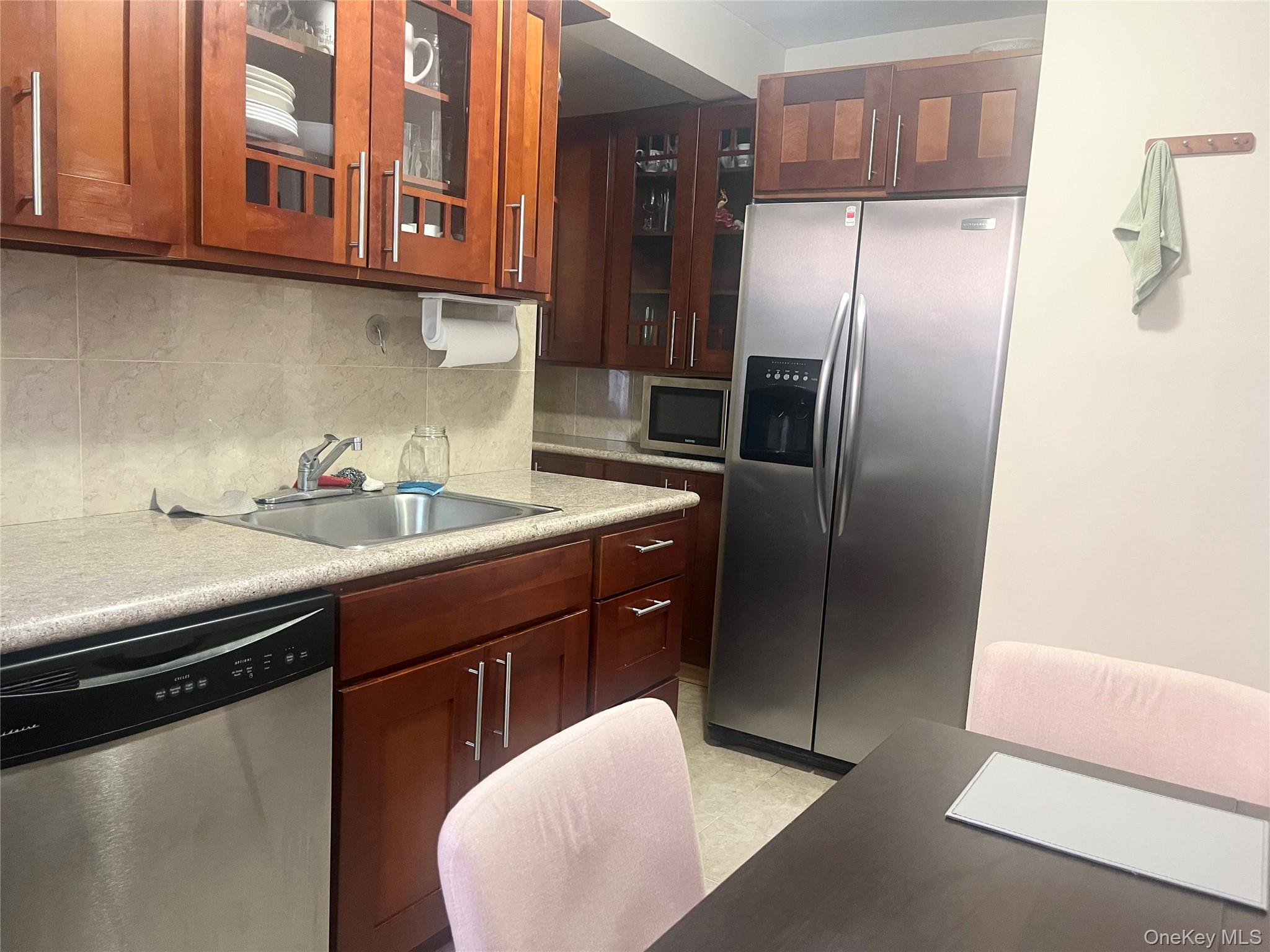 #5 photo, 139-15 83rd Avenue, クイーンズ区 Briarwood , NY 11435