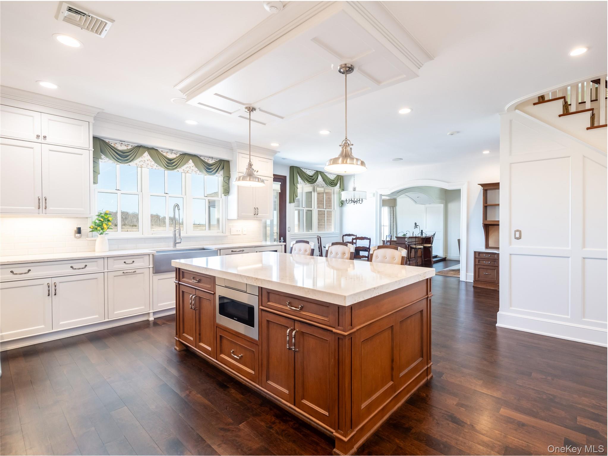 #12 photo, 27 True Harbour Way, सफ़ोक काउंटी West Islip , NY 11795