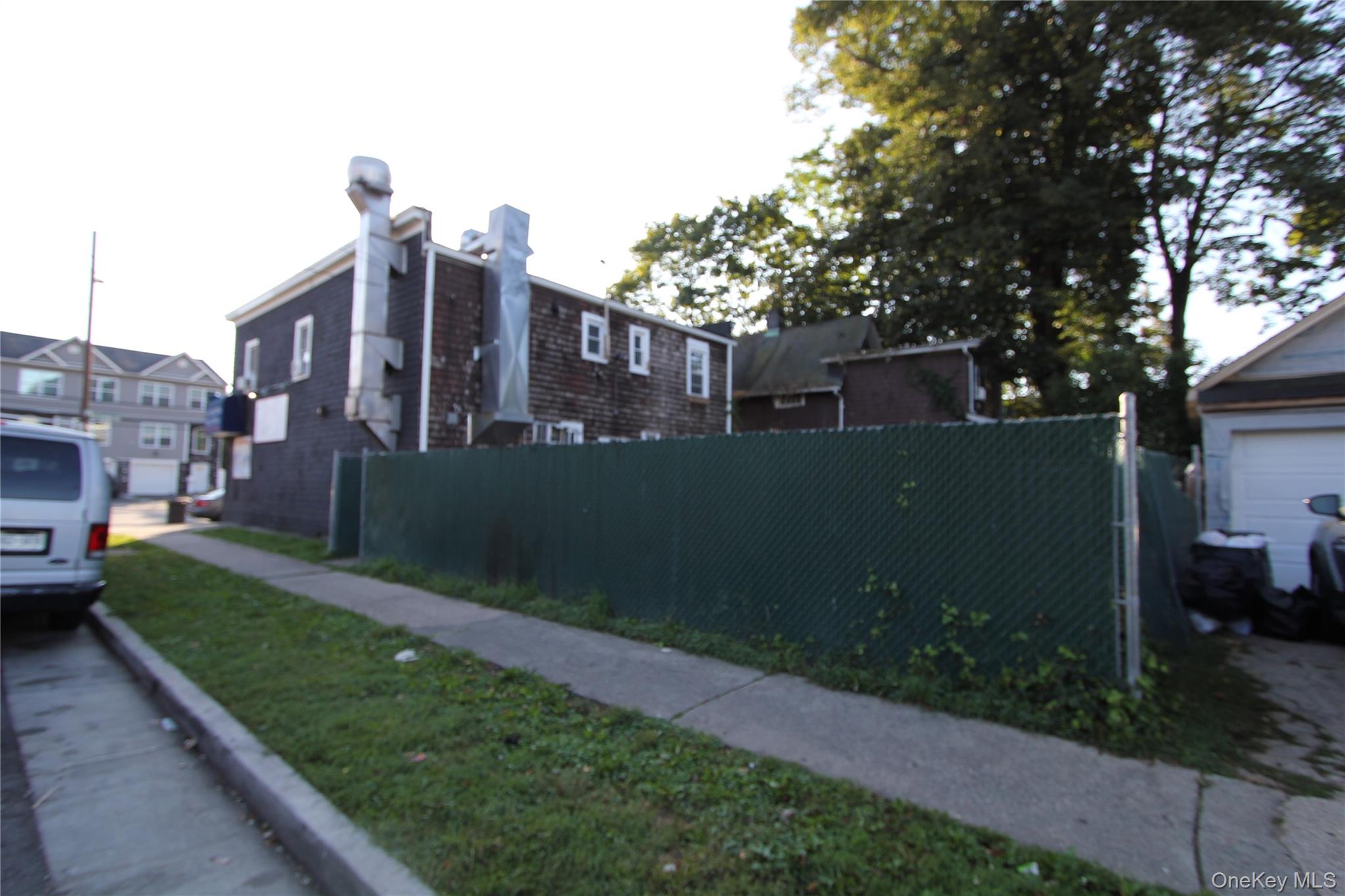 #4 photo, 171 S Franklin Street, Hempstead , NY 11550