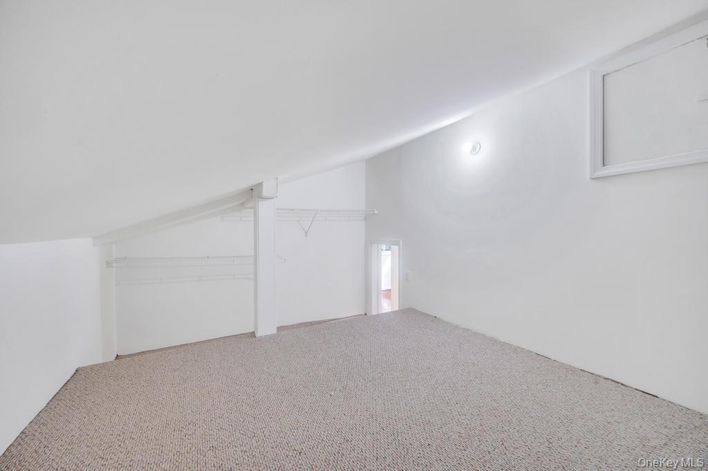 #17 photo, 23 Avenue I, Farmingdale , NY 11735