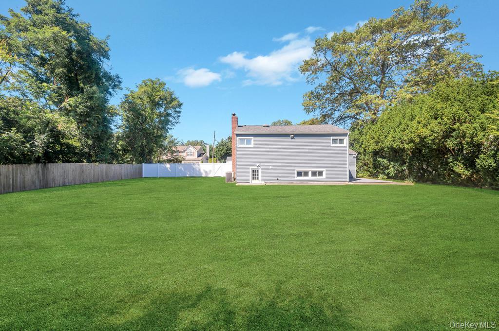 #20 photo, 23 Avenue I, Farmingdale , NY 11735