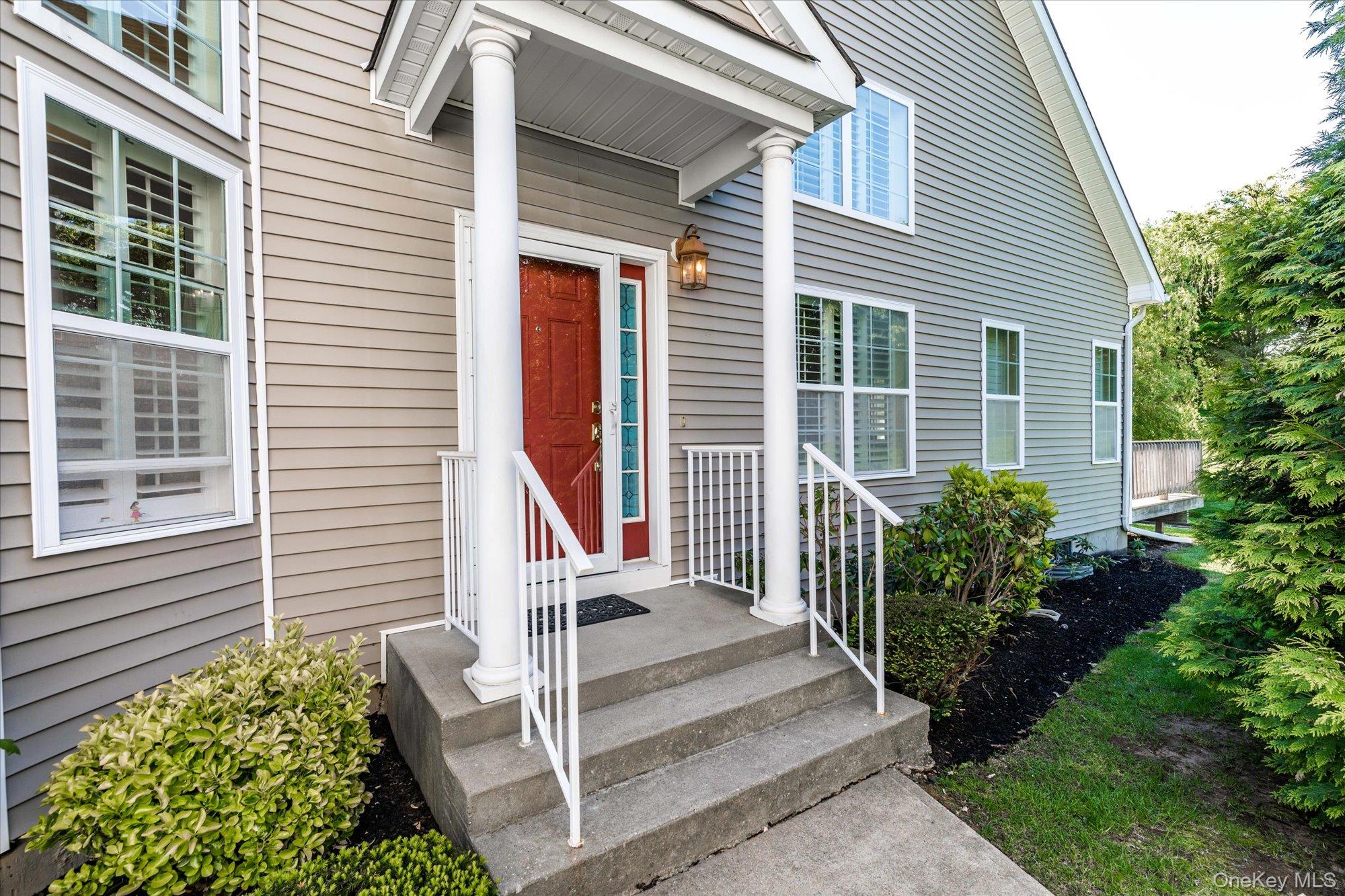 #1 photo, 43 Halley Lane, サフォーク郡 Miller Place , NY 11764