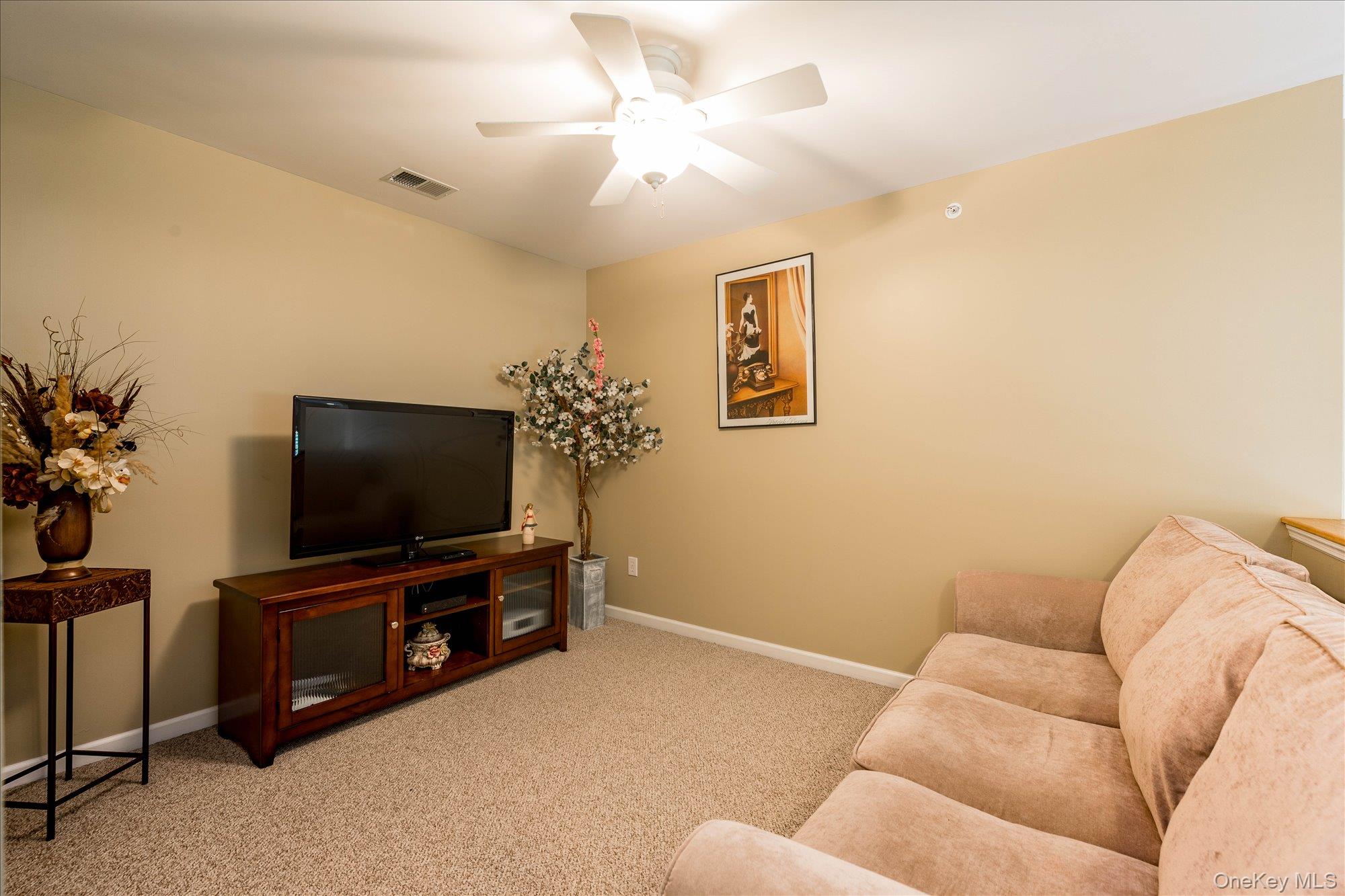 #13 photo, 43 Halley Lane, サフォーク郡 Miller Place , NY 11764