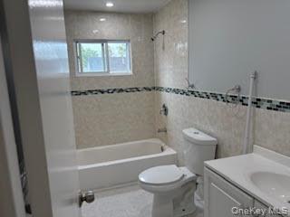 #8 photo, 37 E Maple Street, Central Islip , NY 11722