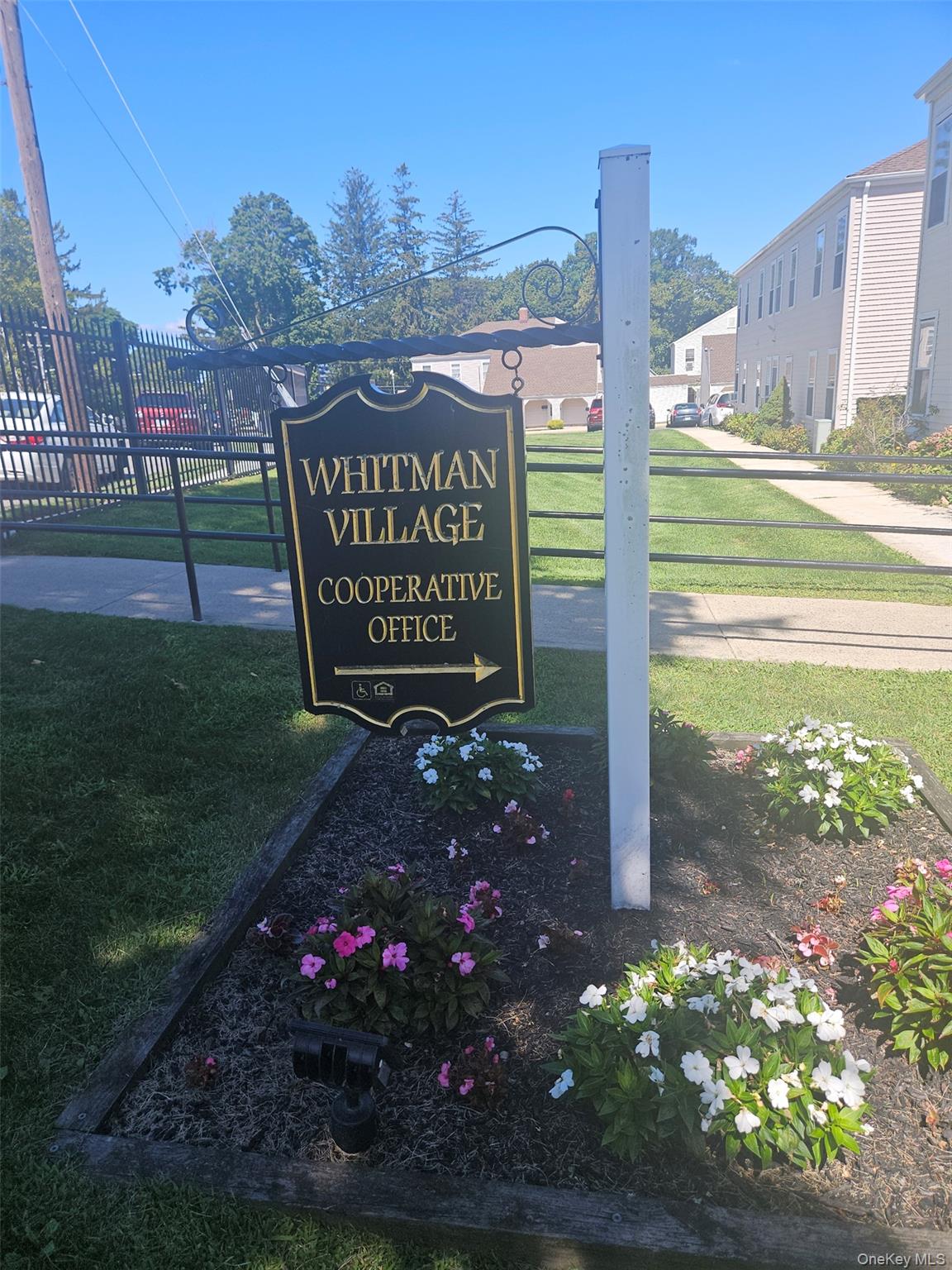 #1 photo, 200 Lowndes Avenue, Huntington , NY 11746