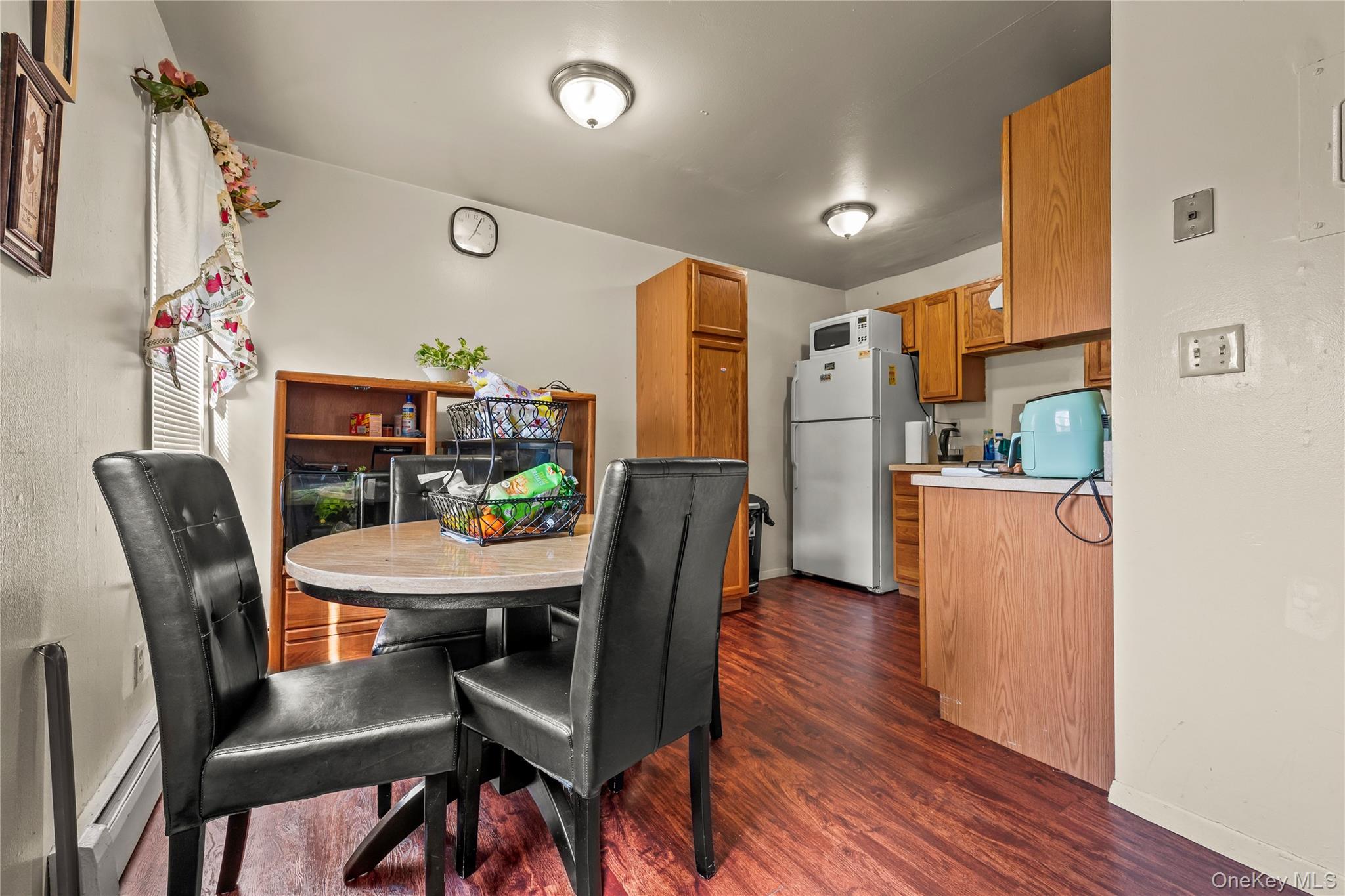 #13 photo, 200 Lowndes Avenue, Huntington , NY 11746