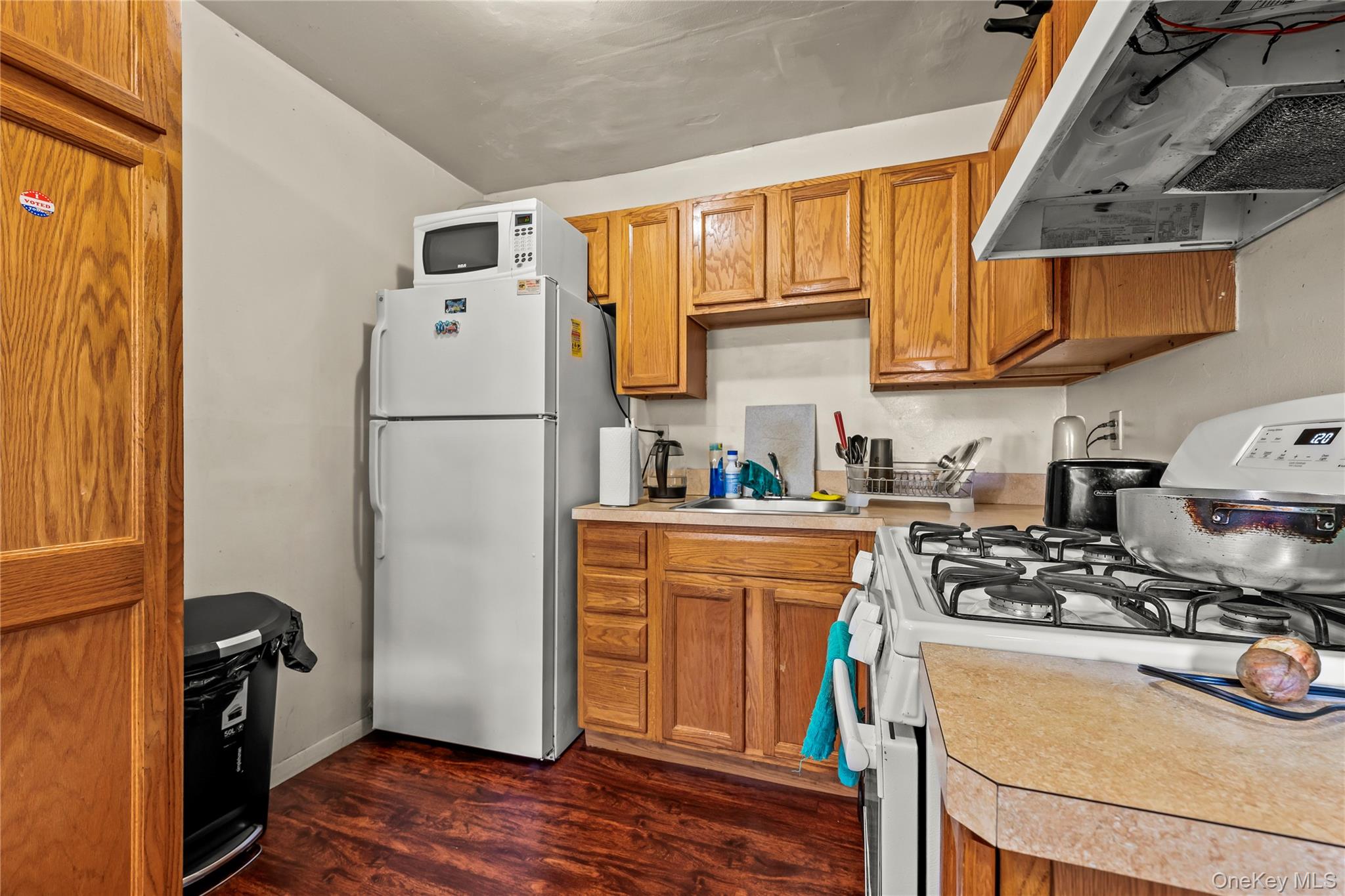 #16 photo, 200 Lowndes Avenue, Huntington , NY 11746