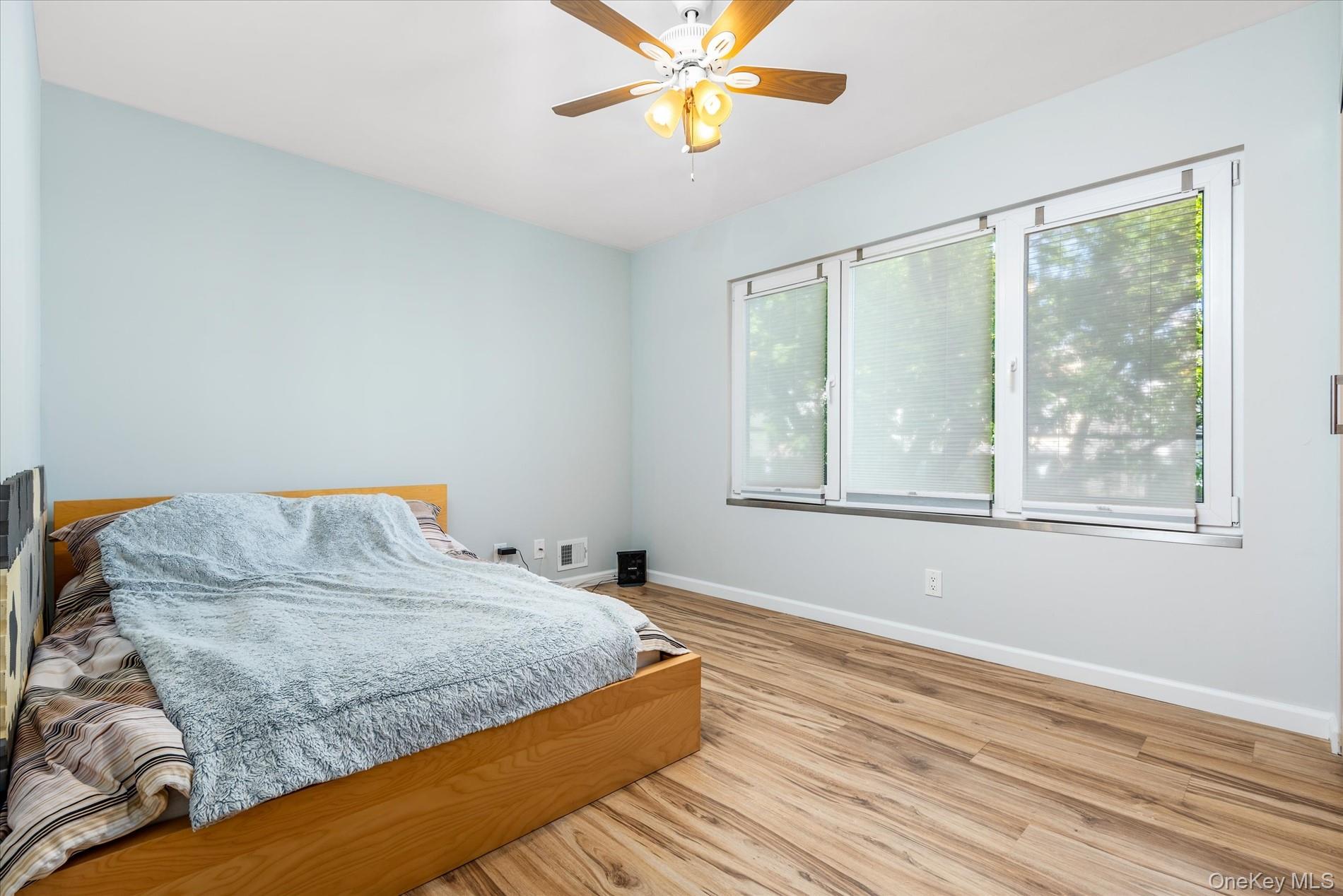 #12 photo, 61-18 56th Drive, Maspeth , NY 11378