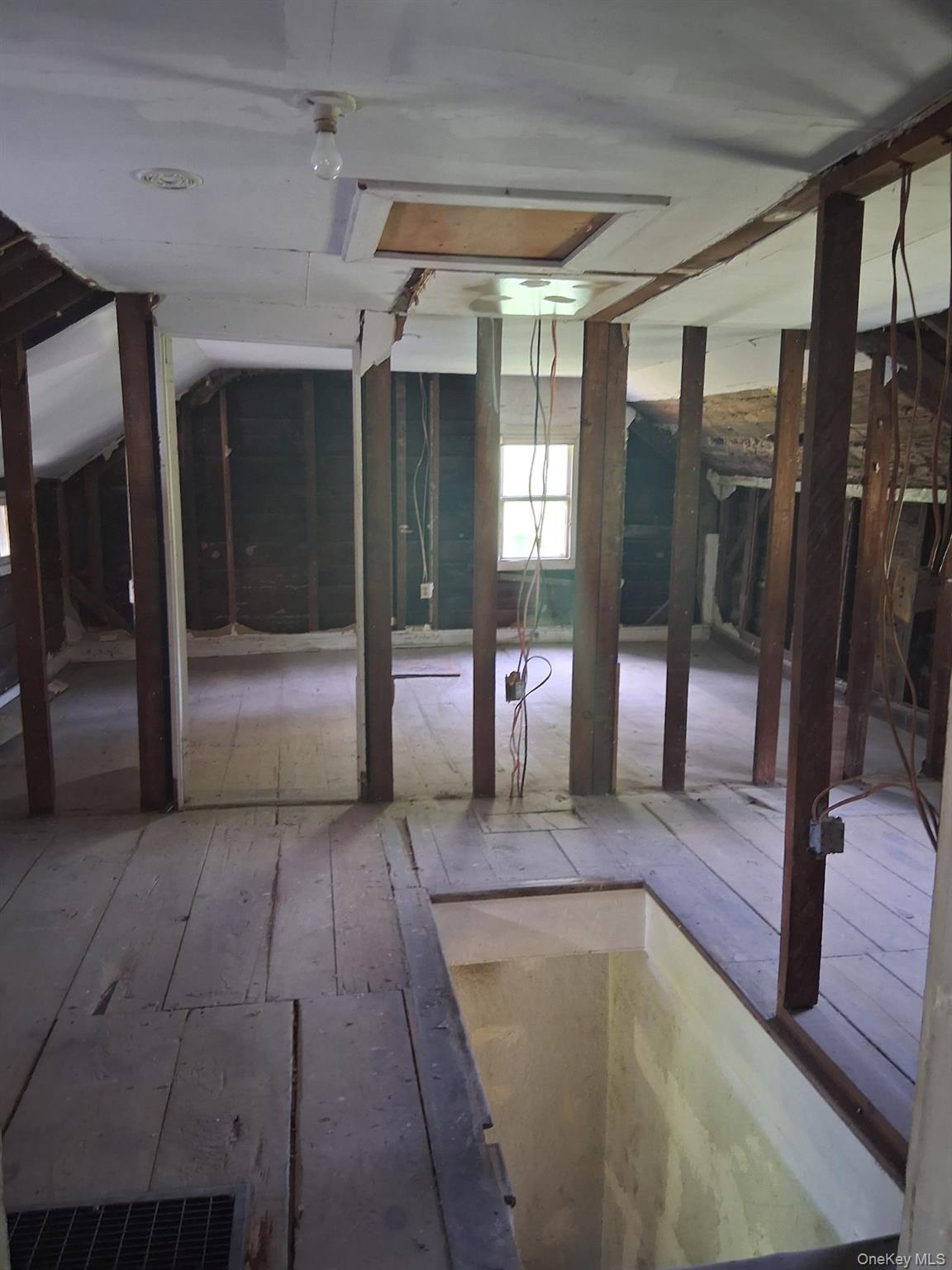 #11 photo, 131 Pleasantvale, Tivoli , NY 12583