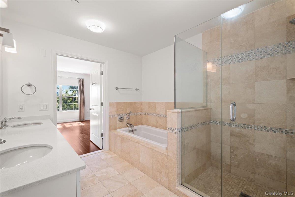 #18 photo, 10 Byron Place, Larchmont , NY 10538