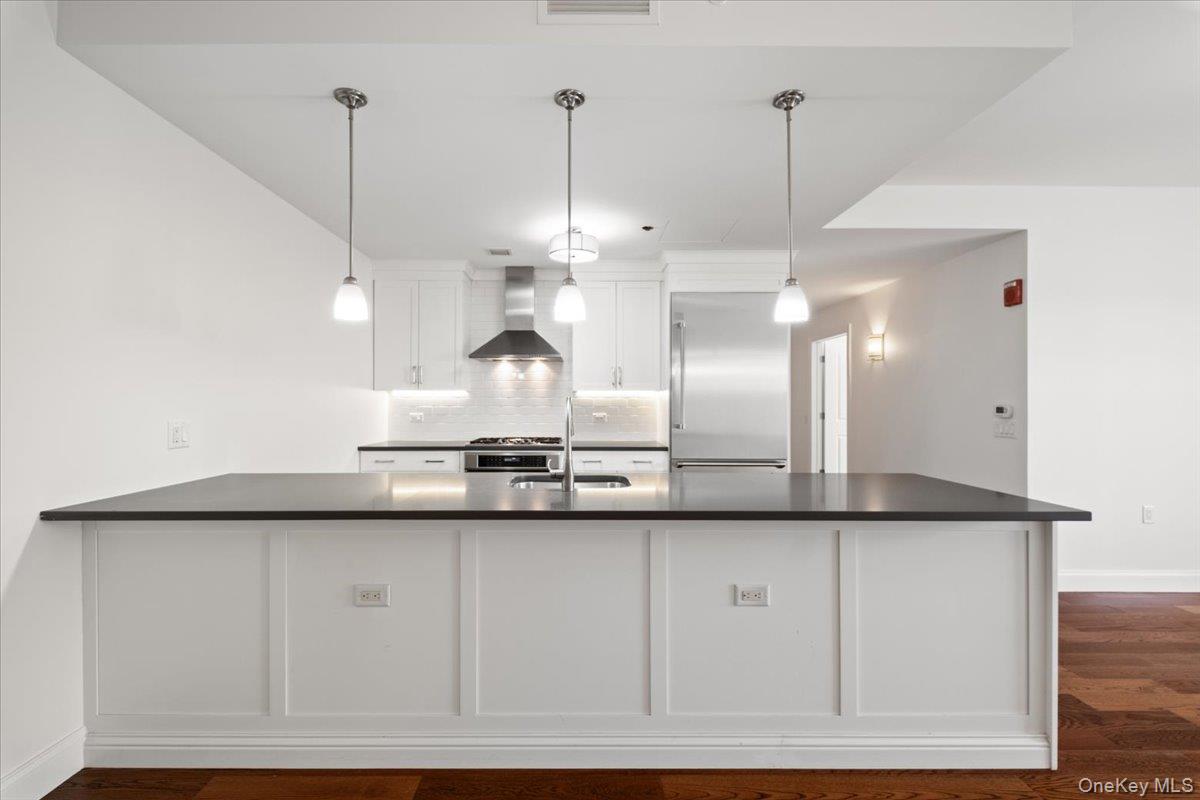 #5 photo, 10 Byron Place, Larchmont , NY 10538