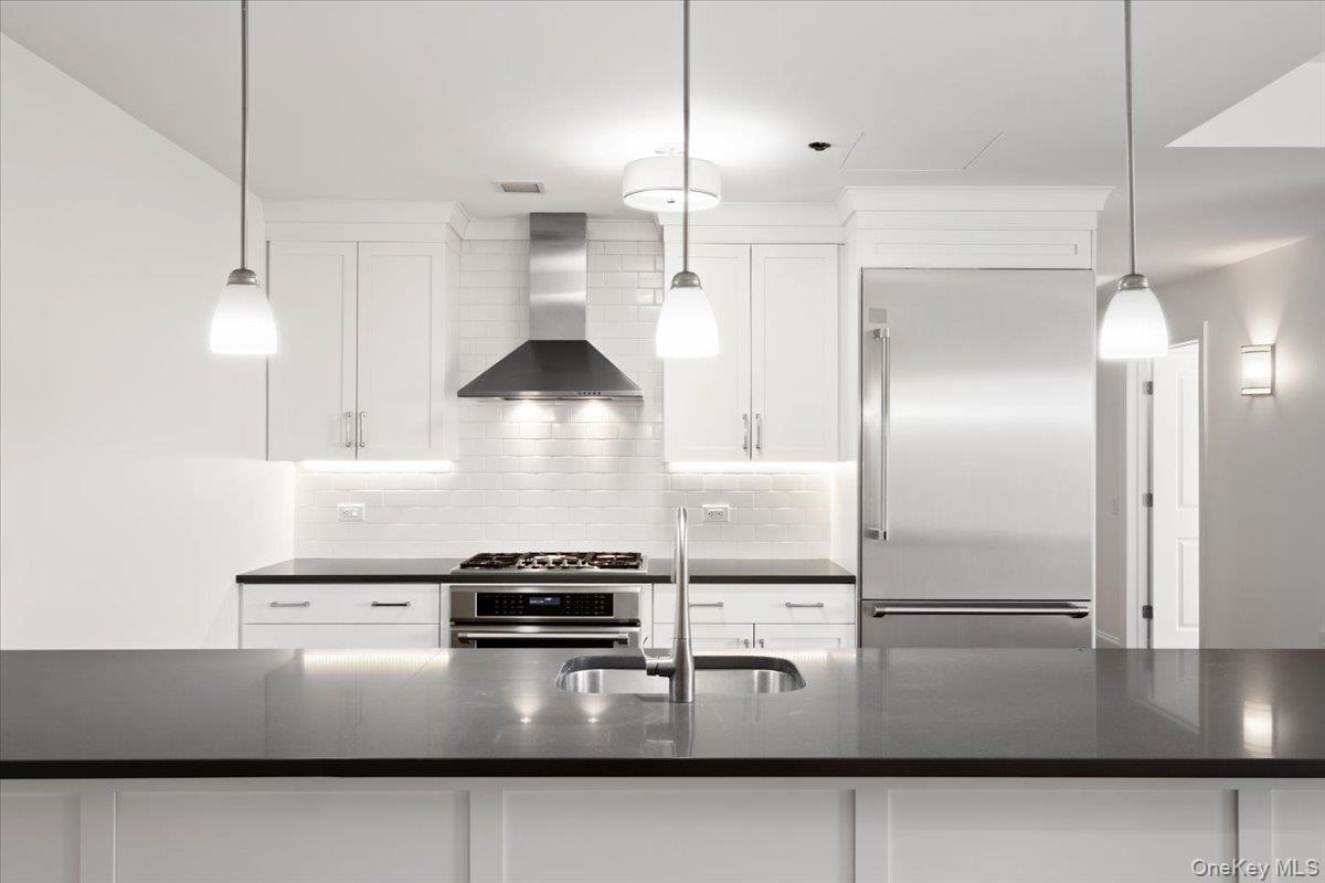 #6 photo, 10 Byron Place, Larchmont , NY 10538