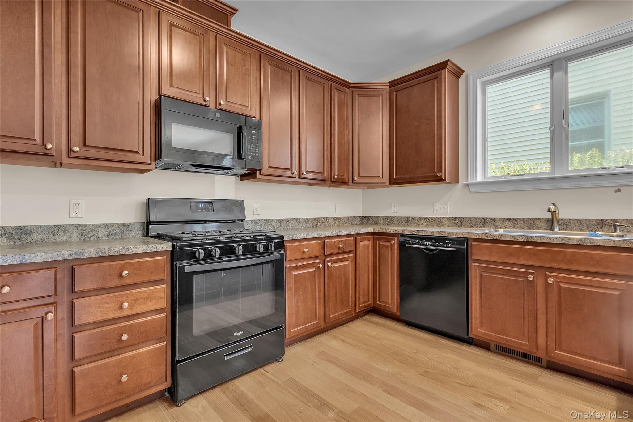 #4 photo, 31 Maple Street, Dobbs Ferry , NY 10522